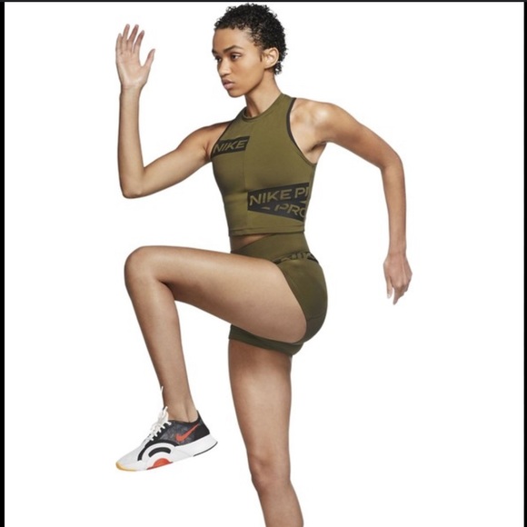 Nike Pro tight fit top - Picture 3 of 4